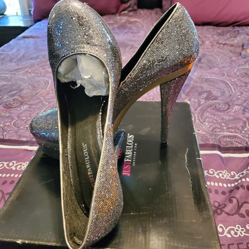 Silver/Gray glitter platform pumps